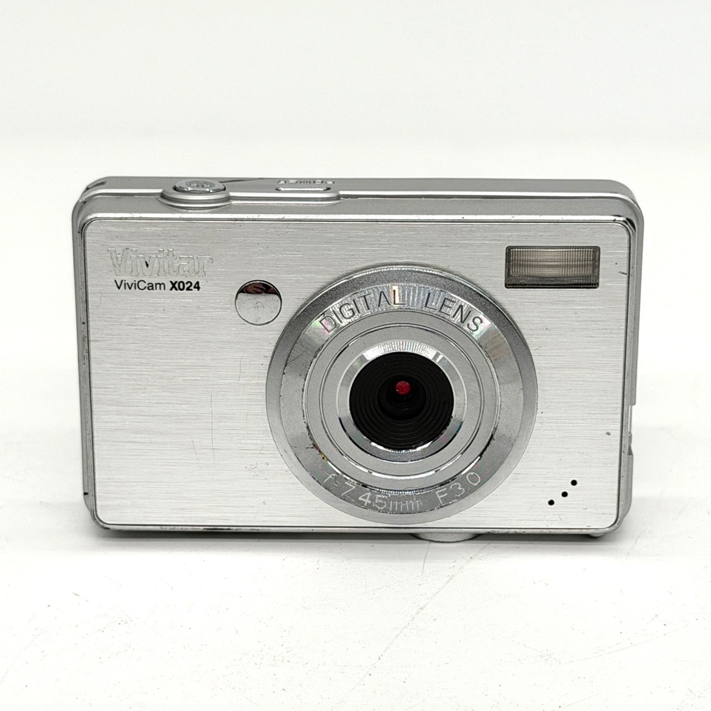 Vivitar ViviCam X024 Digital Camera Silver Compact Point and Shoot 7.45mm f/3.0